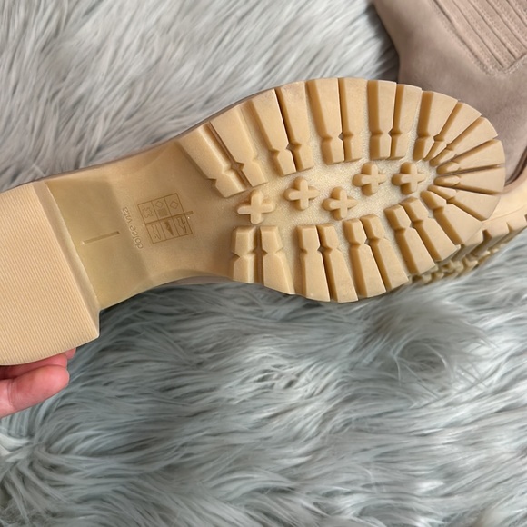 Dolce Vita V caster Nude - Picture 3 of 3